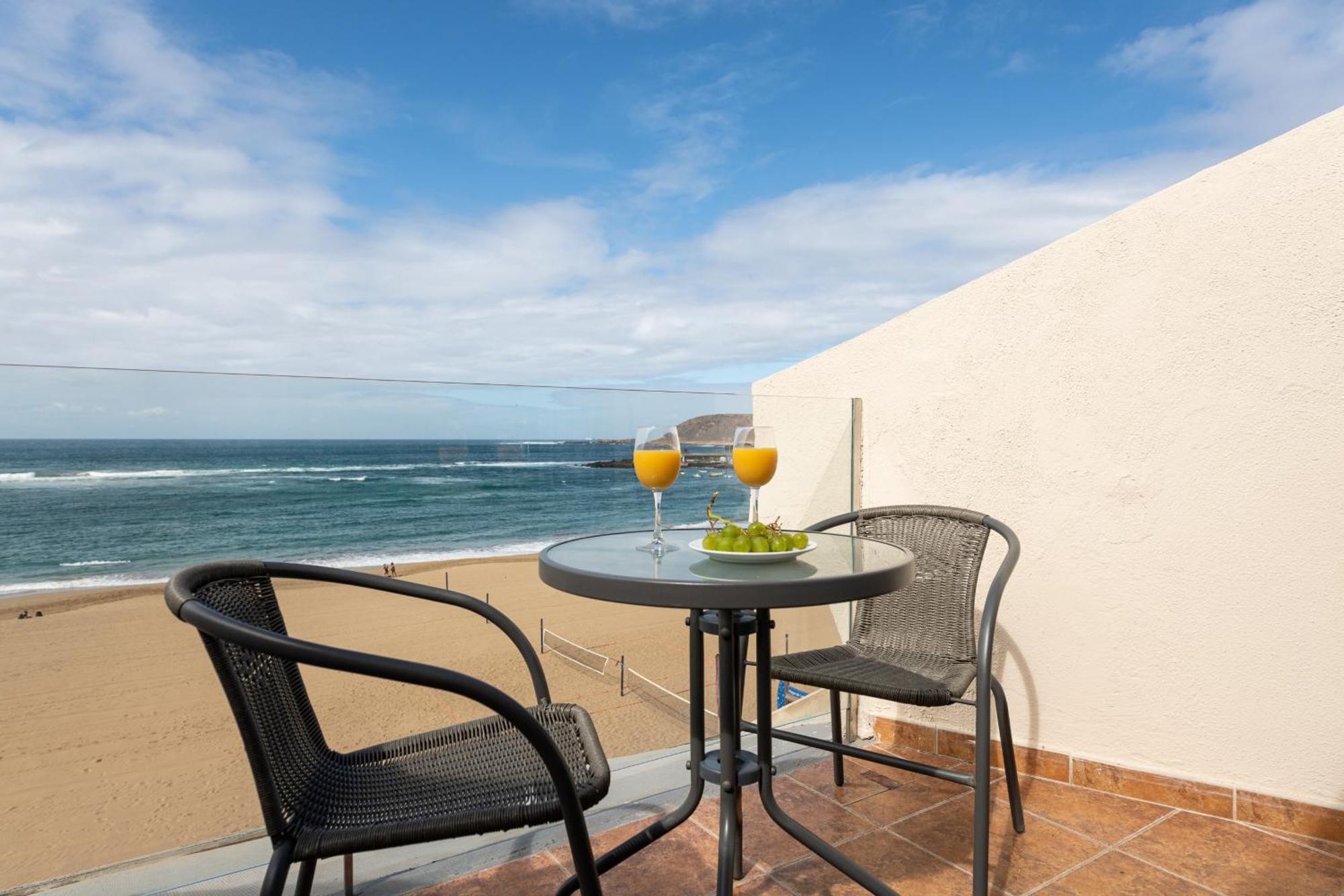 לאס פאלמס דה גראן קנאריה Beachfront Home Las Canteras - Sea Views Terrace מראה חיצוני תמונה