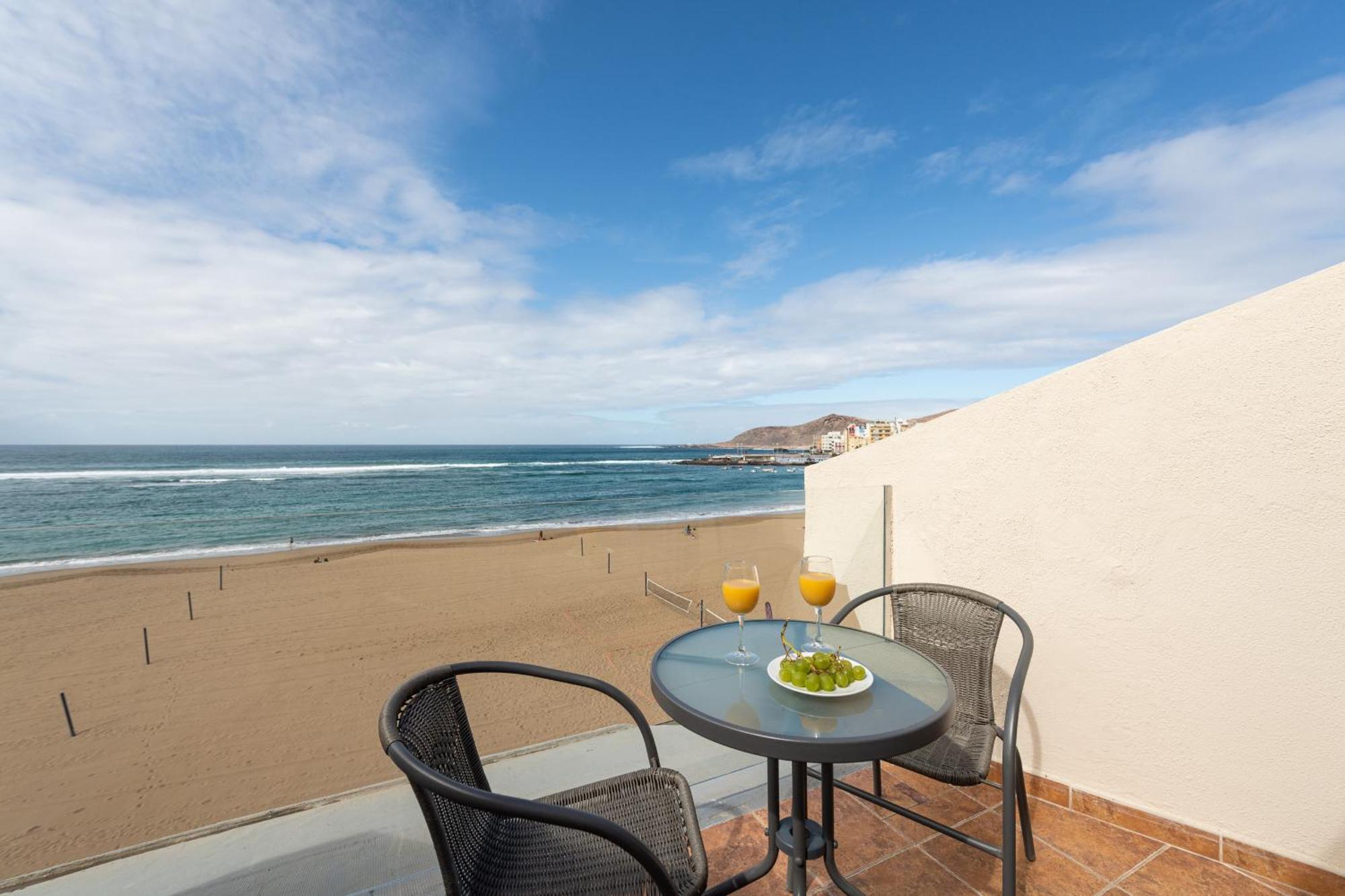 לאס פאלמס דה גראן קנאריה Beachfront Home Las Canteras - Sea Views Terrace מראה חיצוני תמונה